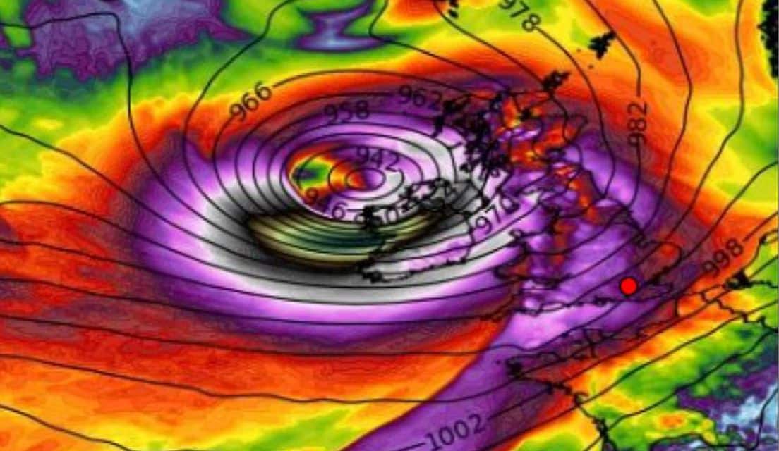 Can you make a claim if you’re injured travelling to work during a red weather warning?